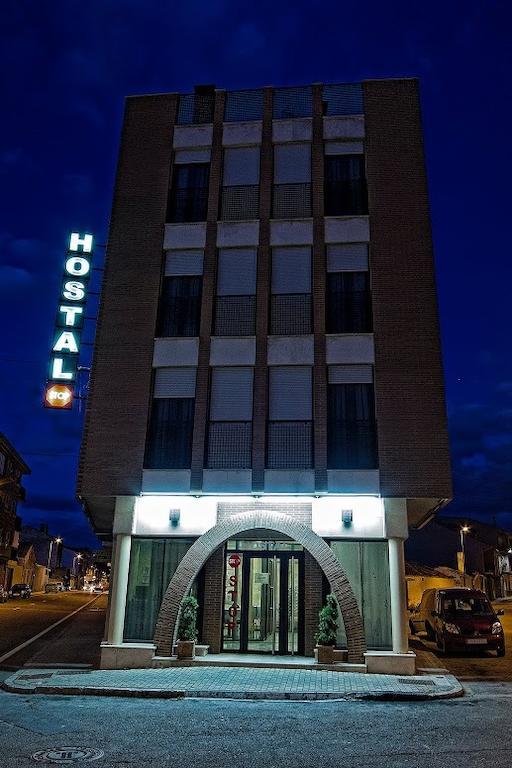 Hostal Stop Cantalejo Exteriör bild